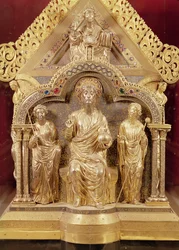Santuario della Nostra Signora di Notre-Dame de Tournai, estremità a timpano che raffigura Cristo in Maestà, 1205